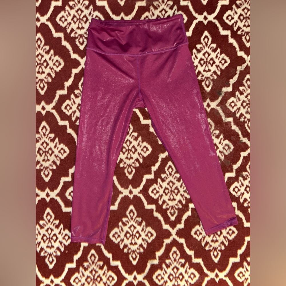 Zyia sparkle capri leggings